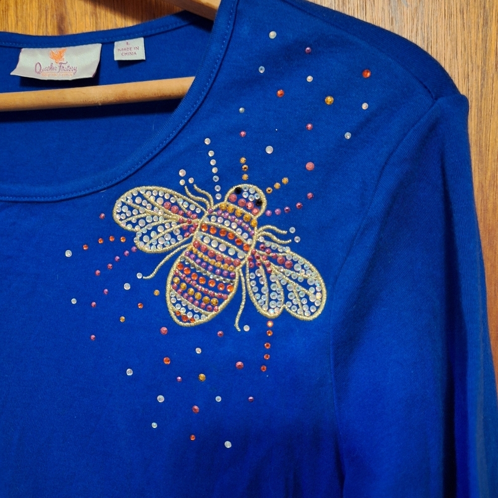 Quacker Factory Royal Blue Bee Embellished Top Large Whimsical ART to WEAR FLY - Picture 5 of 5